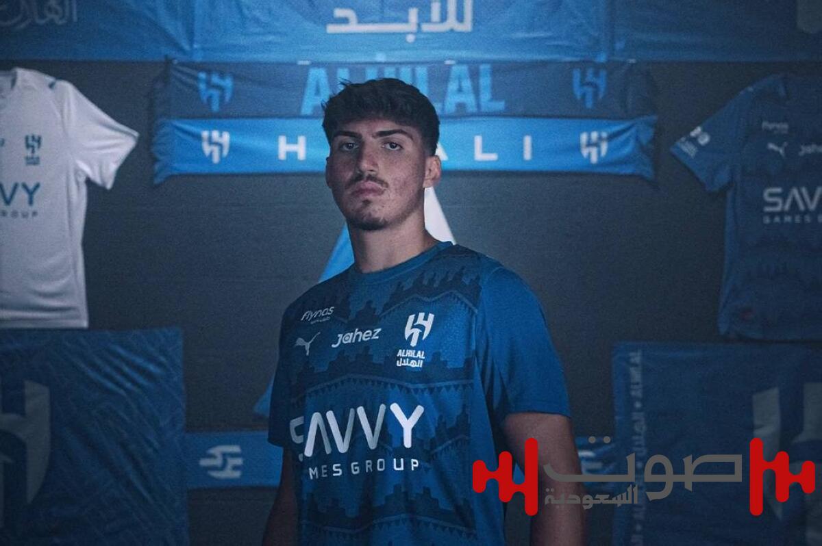 الهلال يعلن التعاقد مع المدافع التركي أكتشيشيك