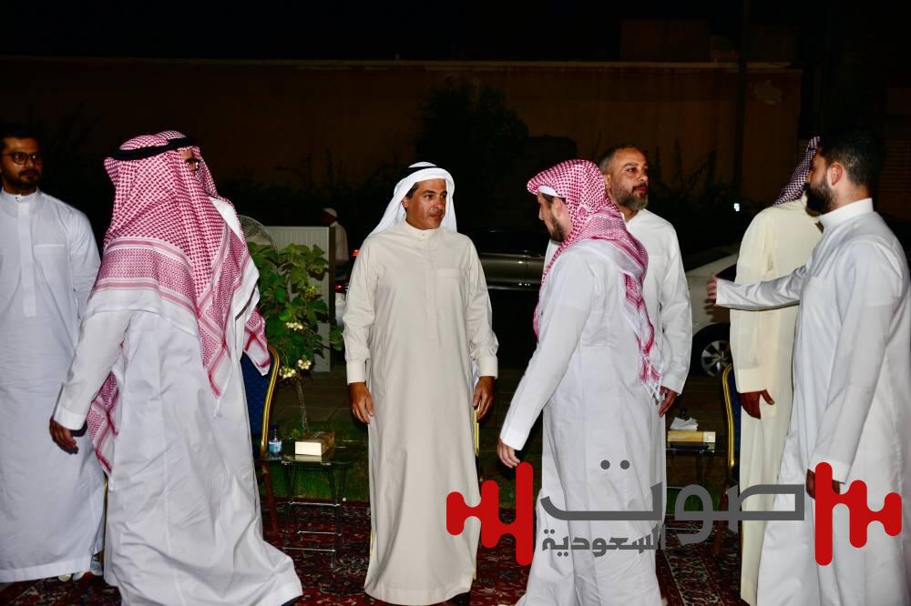 آل قنديل يتلقون التعازي في فقيدهم