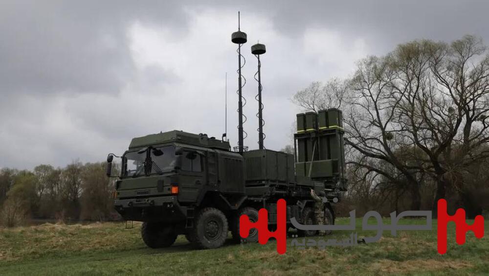 أوكرانيا تقصف قاعدة جوية روسية.. وموسكو تدمر 42 مسيرة