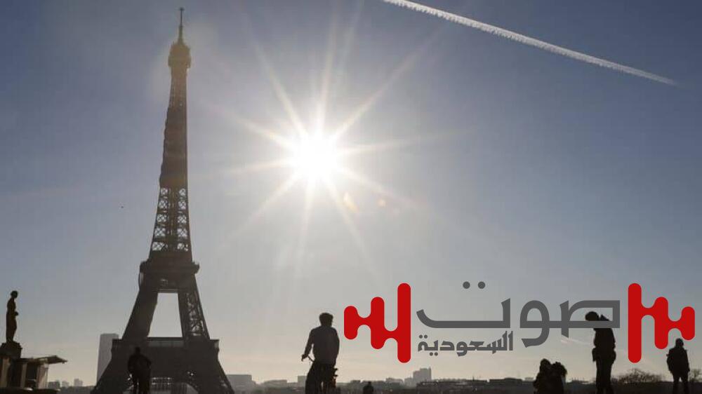 فرنسا تتوقف تحت وطأة الحر.. إغلاق برج إيفل ومحطة نووية ومدارس
