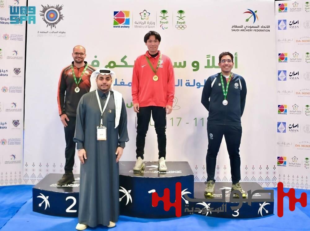 السيدات يتفوقن في بطولة السهام