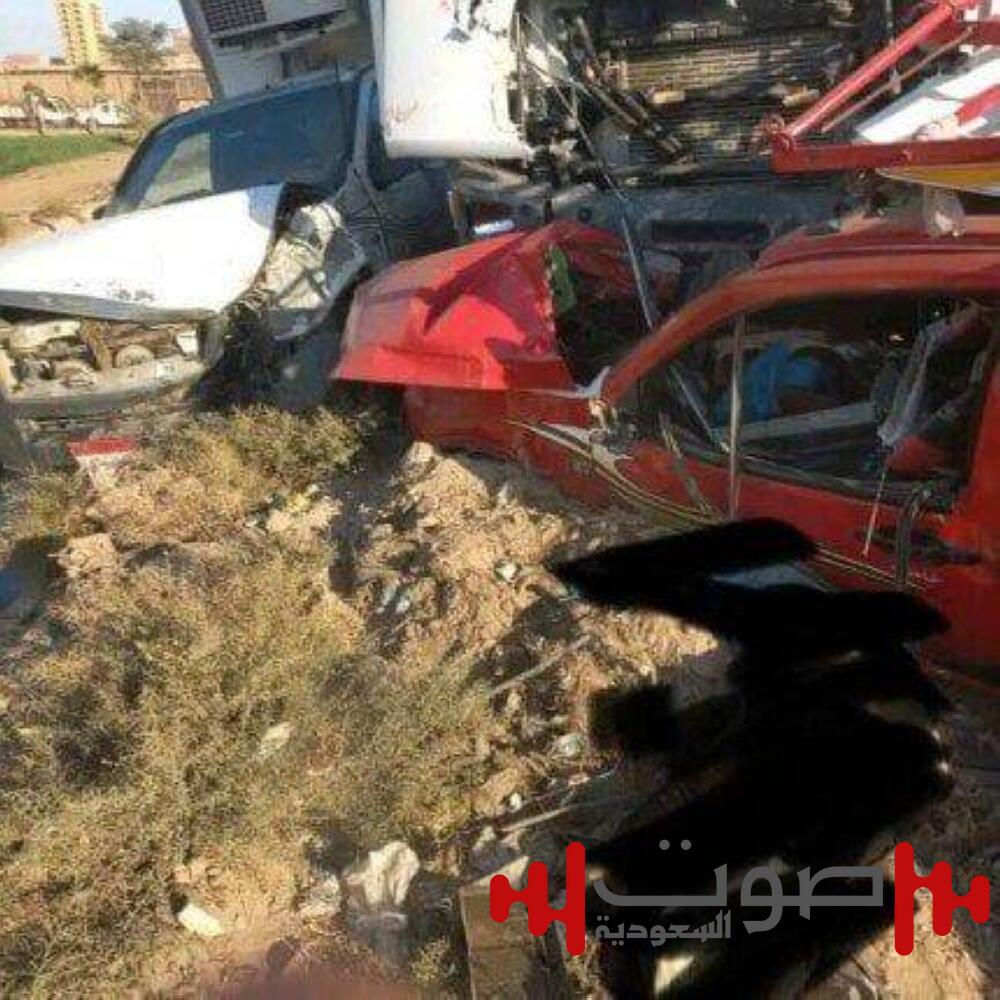 مصرع 9 في تصادم مروع بـ «عروس الصعيد» بمصر