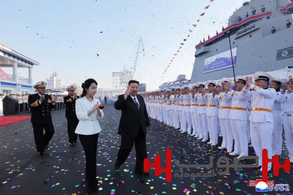 بدء أعمال الصيانة.. كوريا الشمالية توقف 4 مسؤولين عن تحطم مدمرة حربية