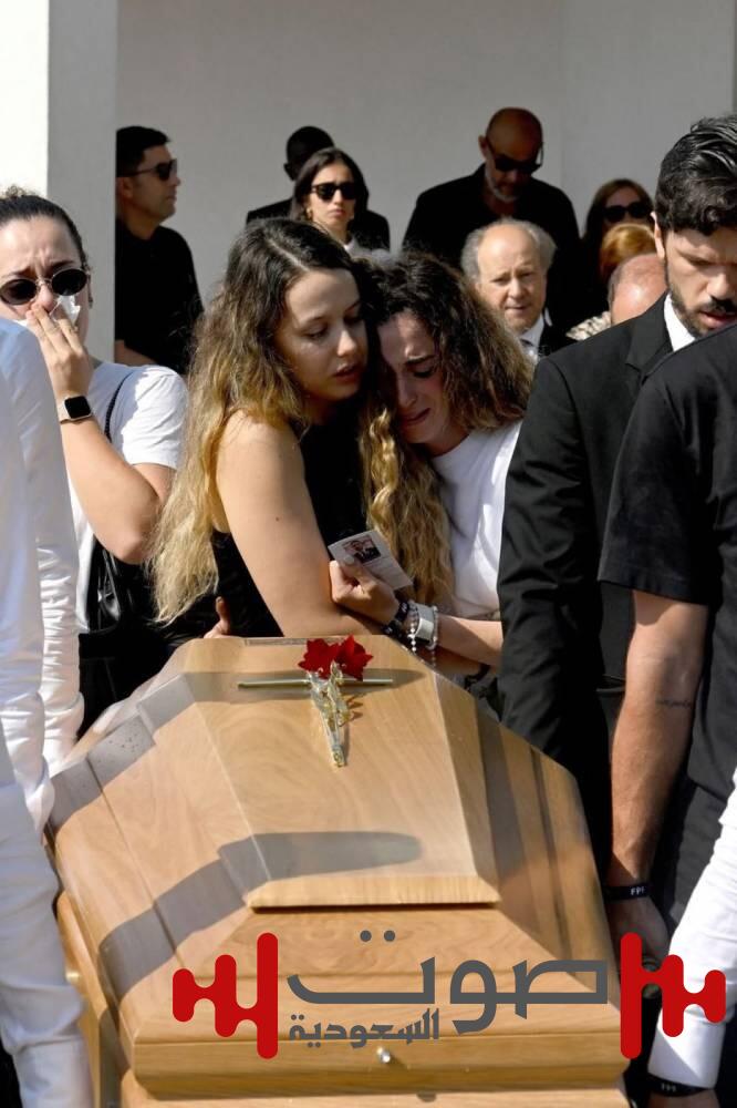 انهارت أثناء تشييع جنازته.. زوجة جوتا: ارقد بسلام يا ديوغو