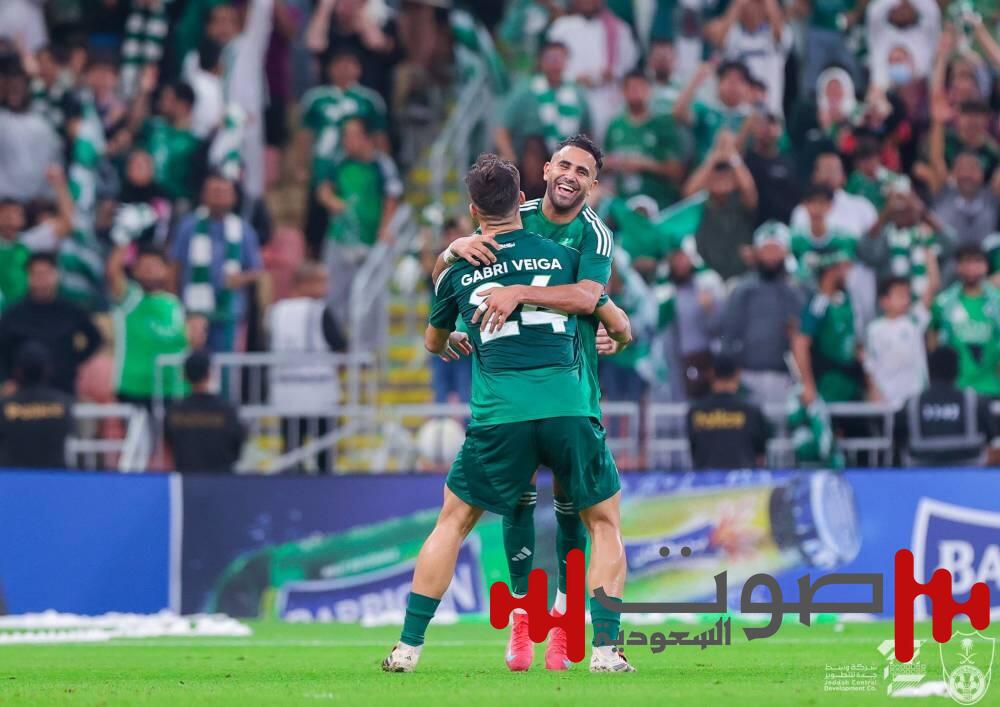 الأهلي يبدع أمام جمهوره