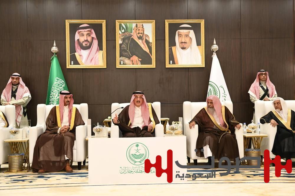 أمير جازان يستقبل المهنئين بالعيد