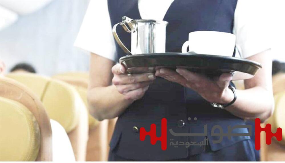 تحذيرات من تناول القهوة على متن الطائرات..مخاطر صحية محتملة