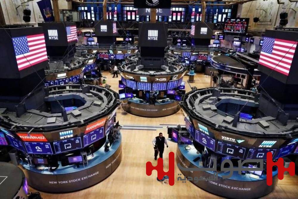 الرد الصيني على أمريكا يهوي بـ«داو جونز» 1,169 نقطة