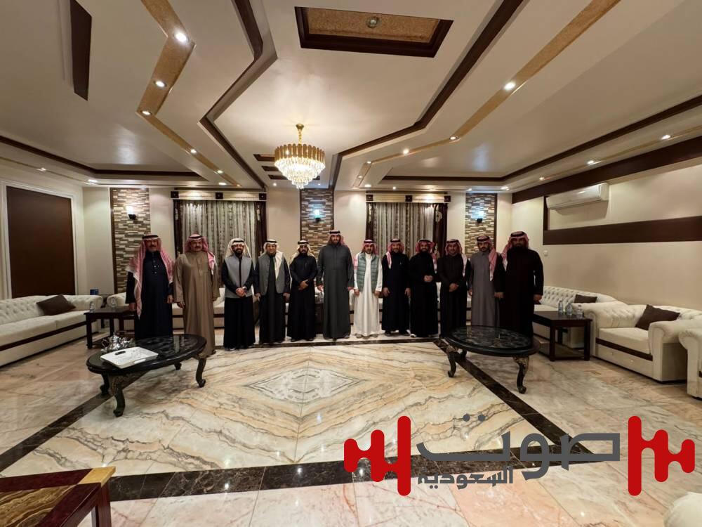 عبد العزيز بن فيصل يشرف حفل البلادي