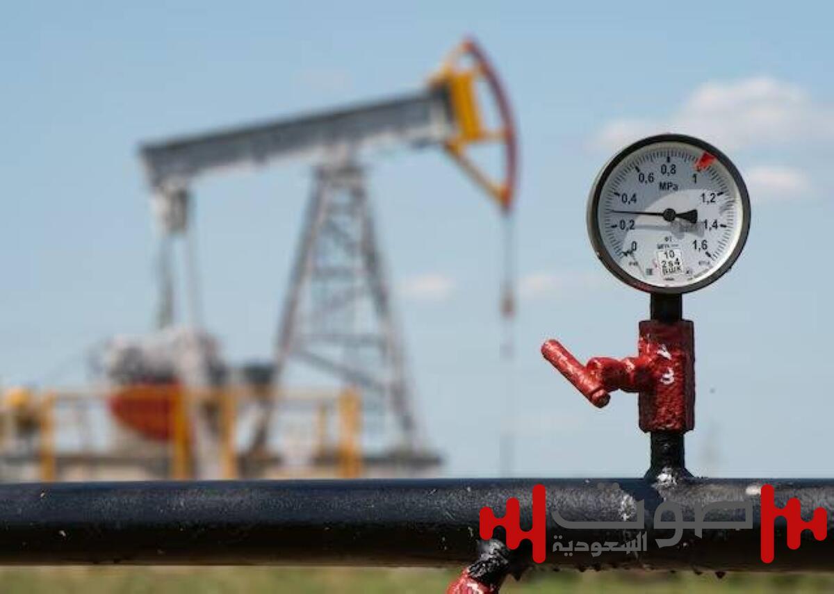 أسعار النفط ترتفع مع زيادة إنتاج أوبك+ وعقوبات روسيا