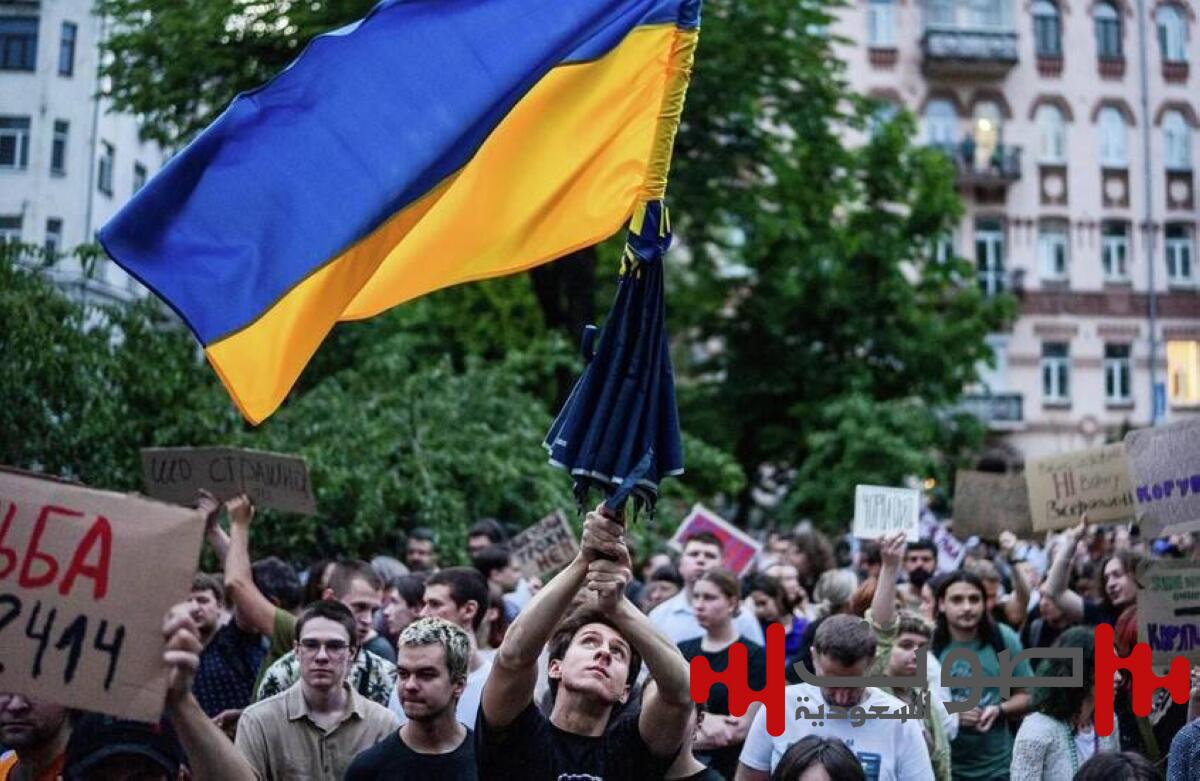 في أول قرار بعد استقلالهما.. جهازان أوكرانيان يتهمان مسؤولين بالفساد والرشوة