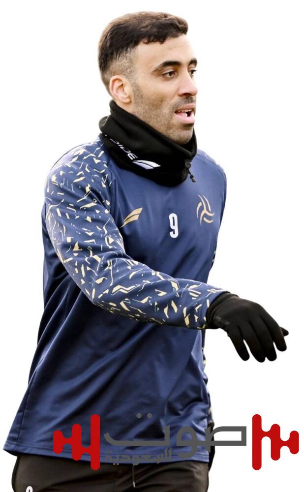 من يهز شباك الآخر..بنزيما أم حمدالله؟