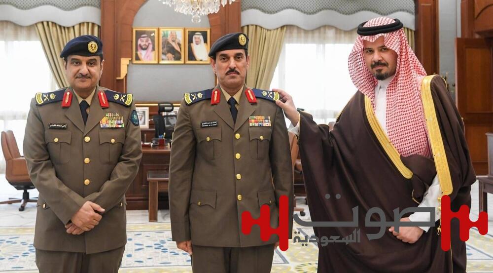 أمير المدينة المنورة يقلّد نائب مدير الدفاع المدني بالمنطقة رتبته الجديدة