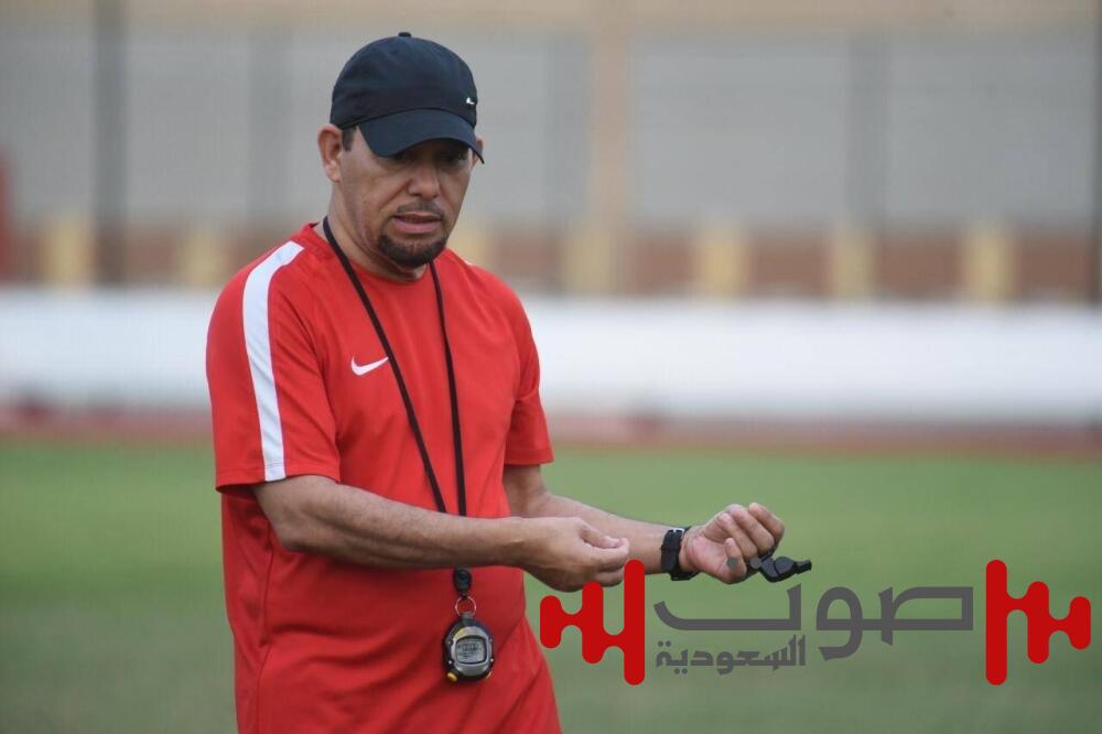 مصادر لـ«عكاظ»: الزلفي يتفق مع القروني