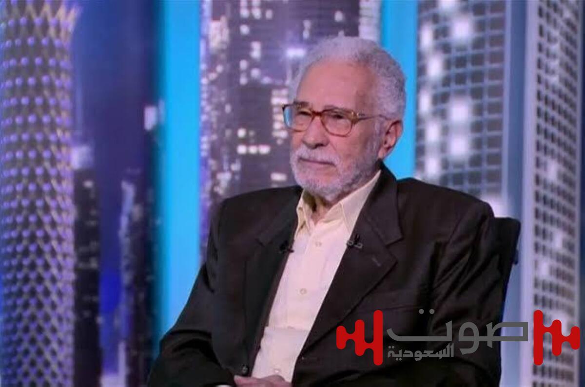 بعد المطالبات بتكريمه.. ماذا قال الفنان عبد الرحمن أبو زهرة؟