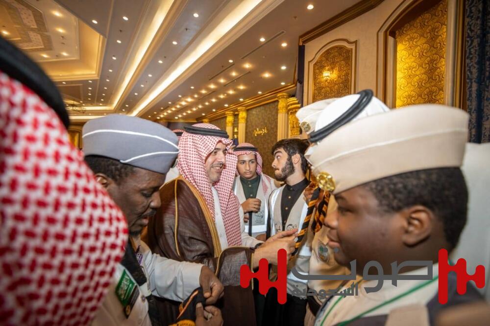 «كشافة مكة» تقلد أمين العاصمة المنديل الجديد