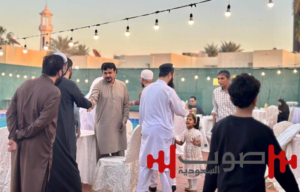 مقيمون من الجنسية الباكستانية بجدة يحيون عاداتهم الرمضانية بإفطار جماعي