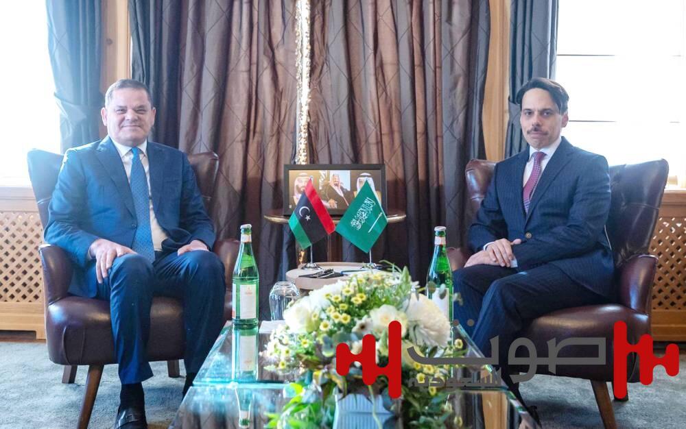 وزير الخارجية ورئيس الحكومة الليبي يبحثان العلاقات الثنائية