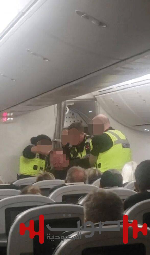 «الطائرة ستتحطم».. راكب يثير الذعر بين الركاب خلال الهبوط !