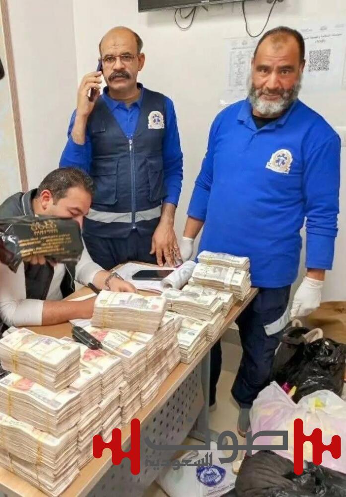 مصر: مسعفون يسلمون أمانات بـ6.5 مليون جنيه لمصابي حادثة مرورية
