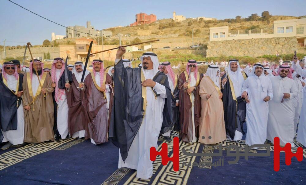 عروض شعبية تجذب زوّار النماص