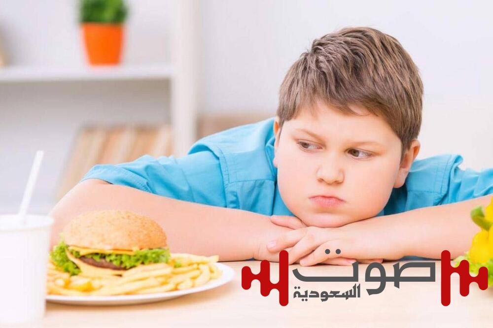 ثلث أطفالها يعانون من السمنة.. المكسيك تحظر الوجبات السريعة