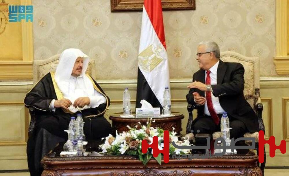 رئيس مجلس الشورى يصل إلى مصر في زيارة رسمية