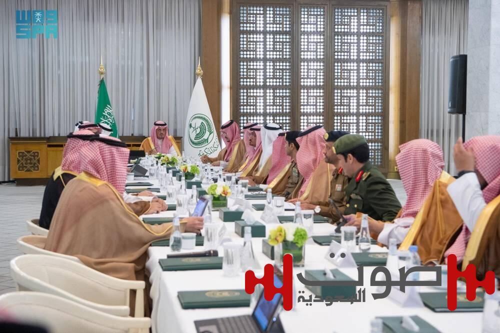 نائب أمير مكة يطّلع على الخدمات المقدمة لضيوف الرحمن في رمضان