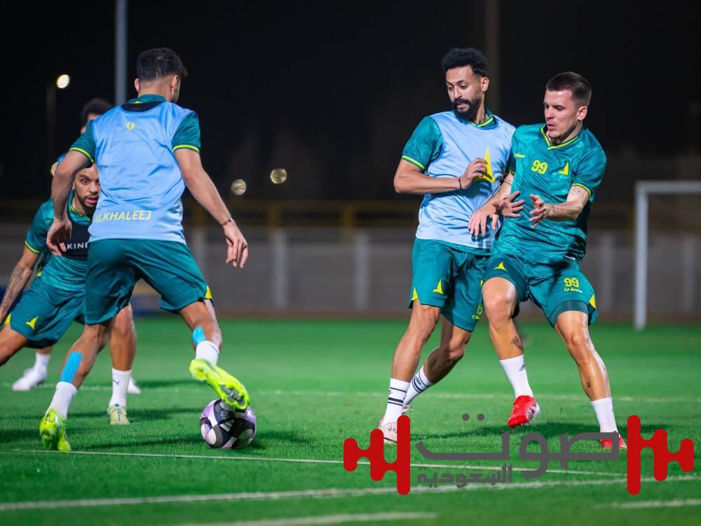 «البحارة» يختبرون أمواج «الزعيم»