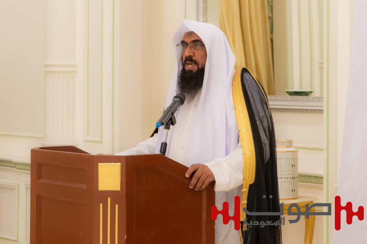 السعدون يتلقى التعازي بوفاة نجله سعد