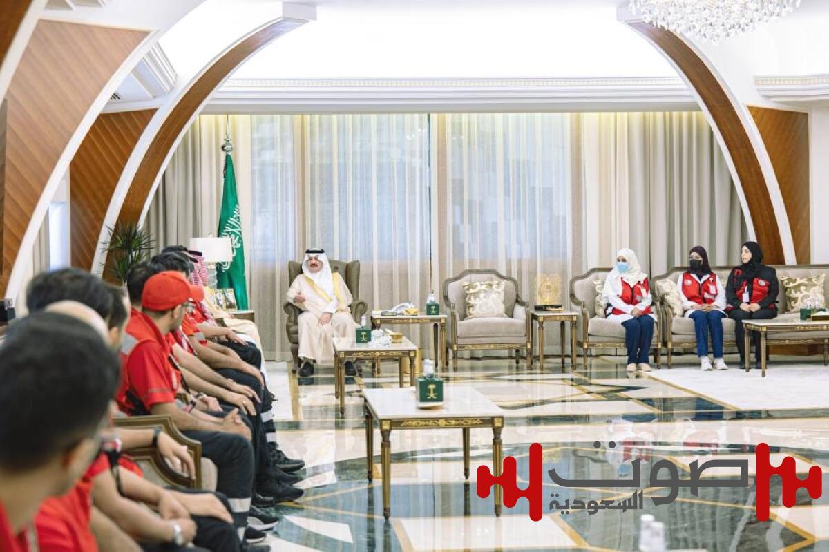 أمير الشرقية يكرّم المتميزين من منسوبي الهلال الأحمر ويثمّن جهودهم في إنقاذ الأرواح