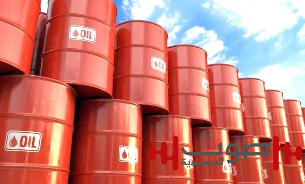 النفط يتراجع وسط ضبابية سياسة التجارة الأمريكية