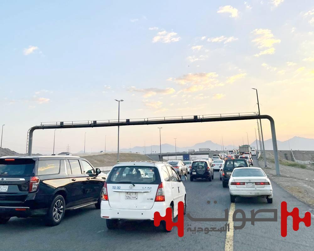 مرتادو جسر ملعب الشرائع لـ«عكاظ»: الازدحام يخنقنا صباحاً