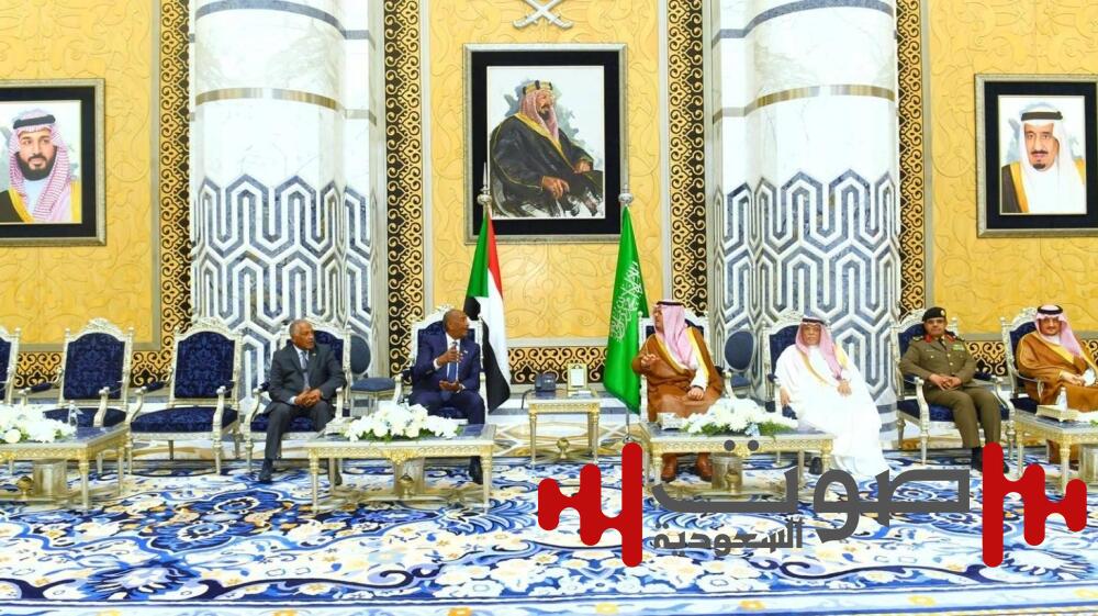 رئيس مجلس السيادة السوداني يغادر جدة بعد أدائه مناسك العمرة