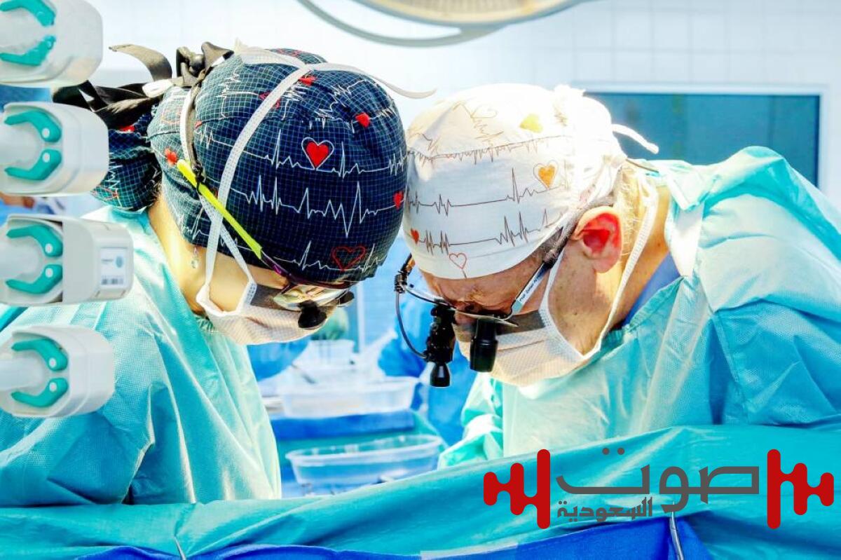 «التخصصي» يزرع قلباً لطفل من متبرعٍ متوفى دماغياً في الإمارات