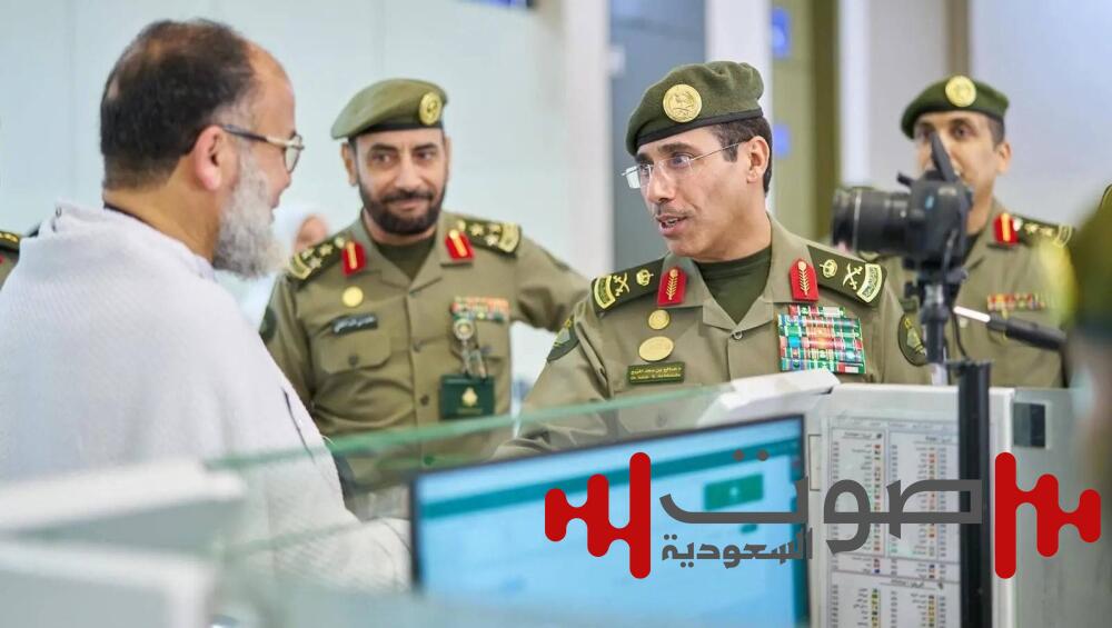 مدير عام الجوازات يتفقّد صالات العمرة بمطار الأمير محمد بن عبدالعزيز الدولي