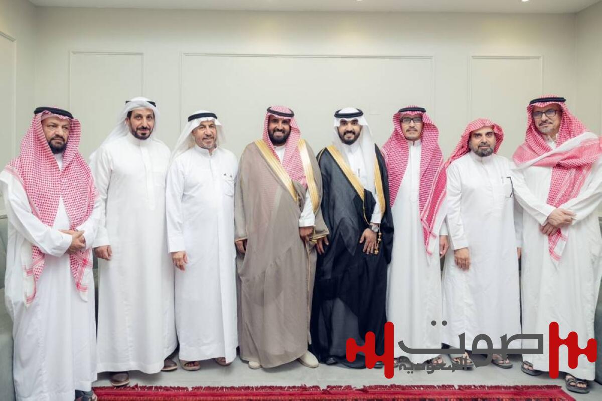 العايد يحتفي بزواج طارق