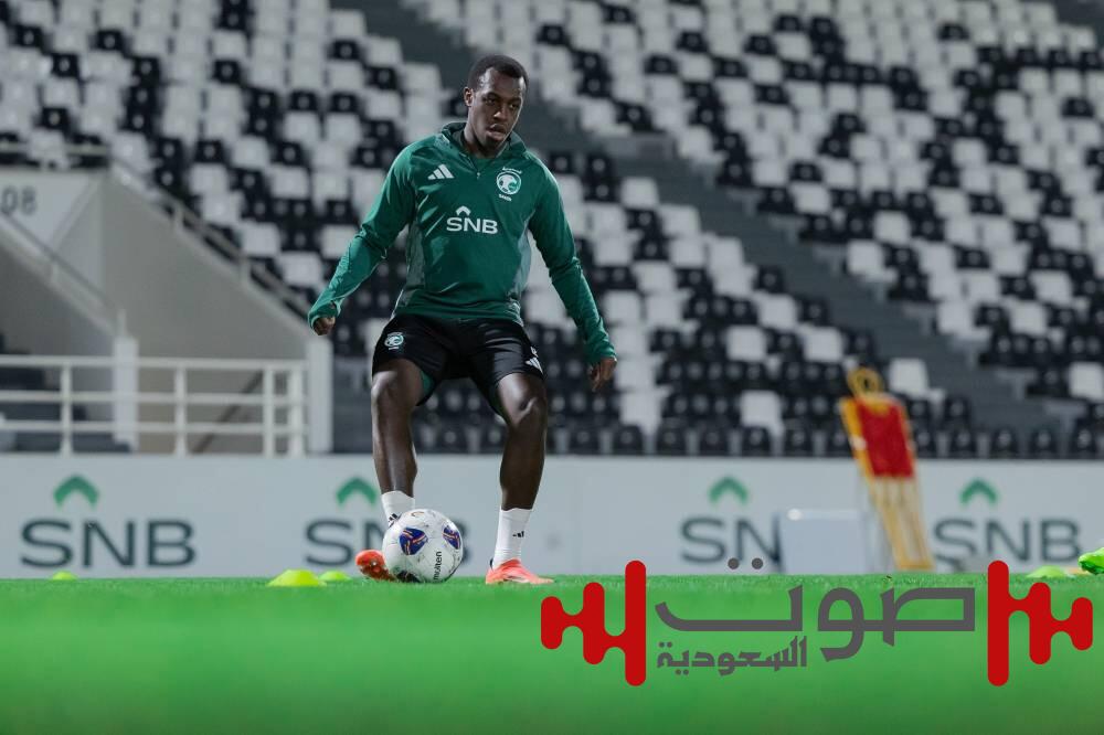 «كنو» في عيادة الأخضر.. وسعود يعزز الخيارات الفنية لرينارد