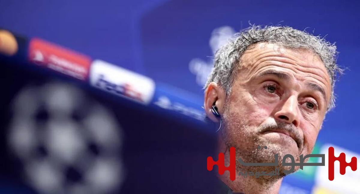 إصابة المدير الفني لباريس بكسر إثر حادثة