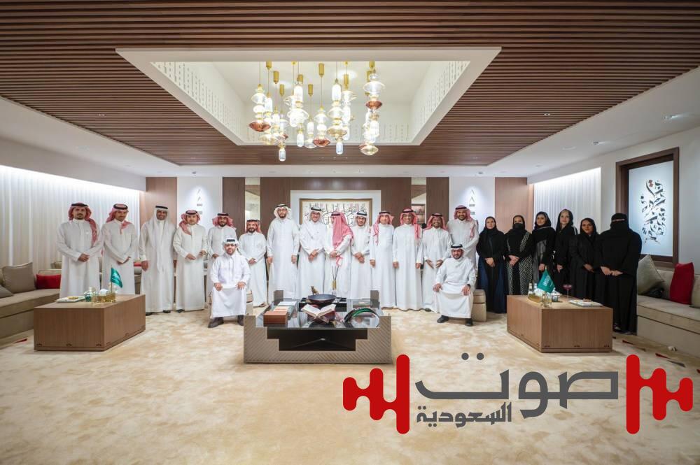 «القلم الذهبي» تناقش «مكانة الأدب وتأثيره»