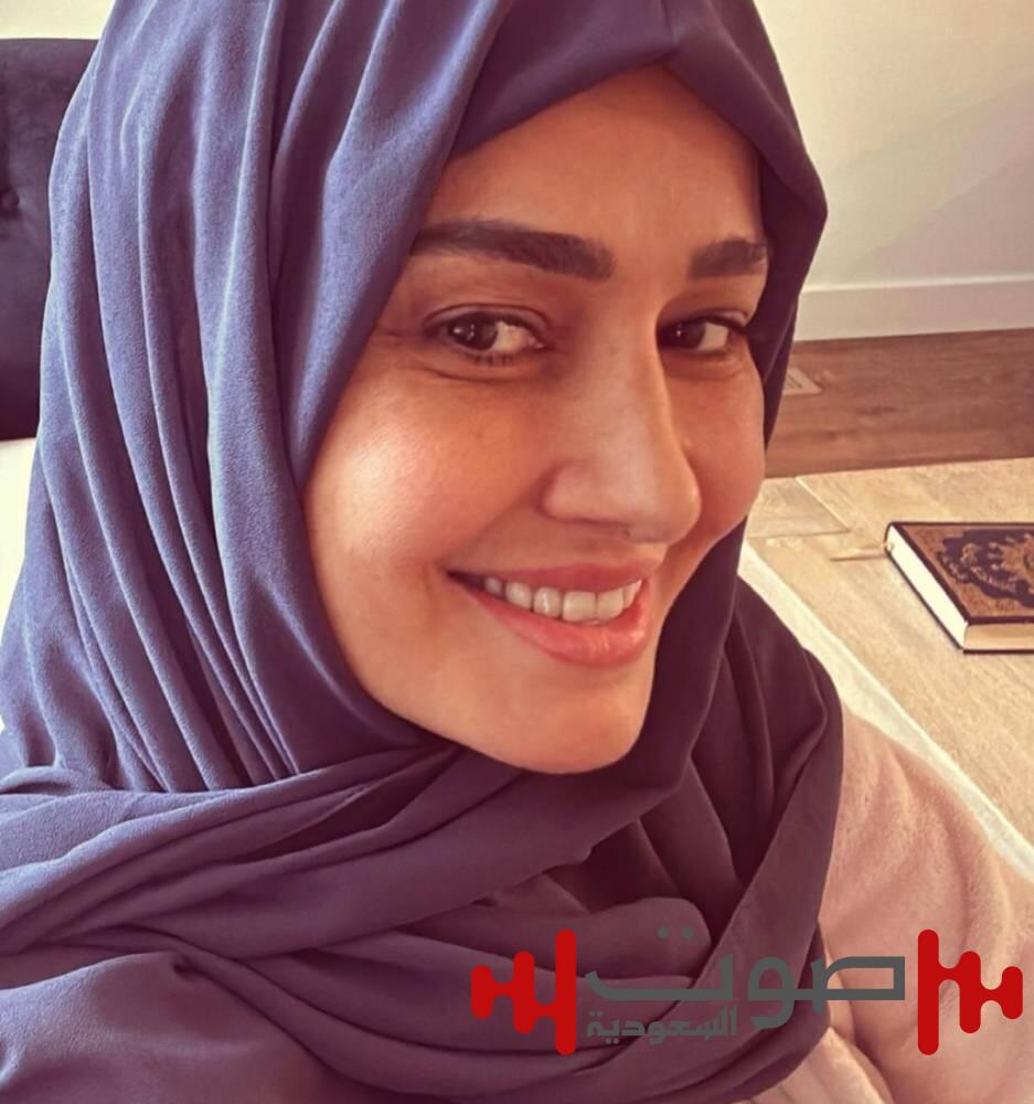 بالحجاب.. حلا شيحة تُقدِّم «بودكاست» عن تجربتها بعد رمضان