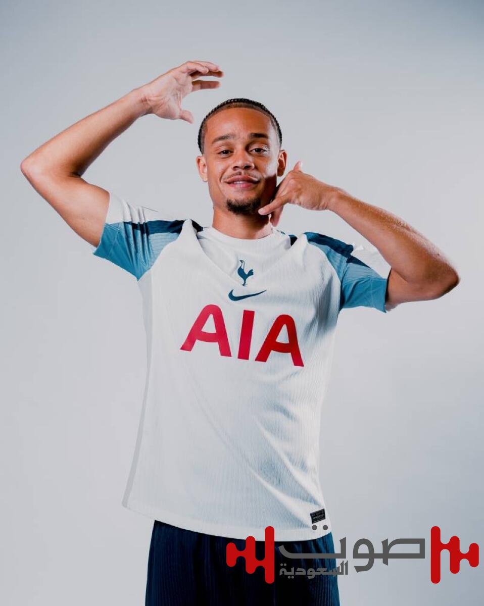 توتنهام يتعاقد مع سيمونز.. واللاعب يؤكد: حلمي تحقق