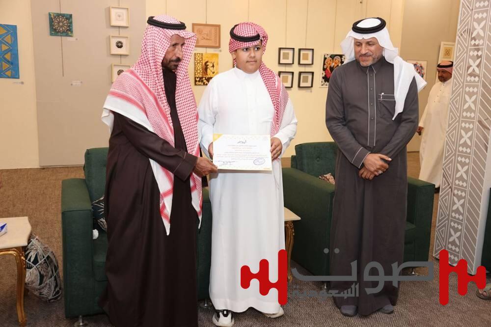 فنون الباحة تختتم ورشة أساسيات الزخرفة بمعرض المبدعين