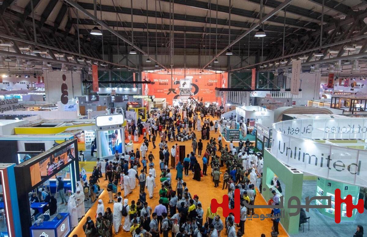 الشارقة تحتفي بالأدب والنشر عبر 4 جوائز رئيسية في المعرض الدولي