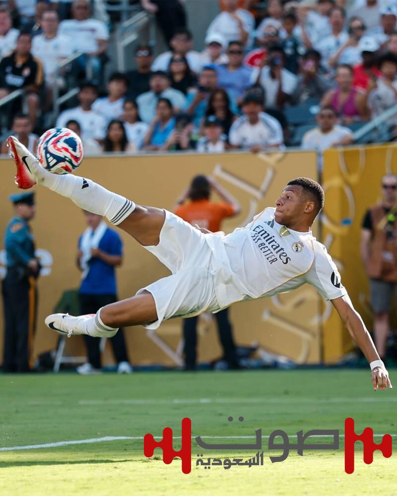 مبابي يعود بهدف عالمي ويهديه للراحل جوتا