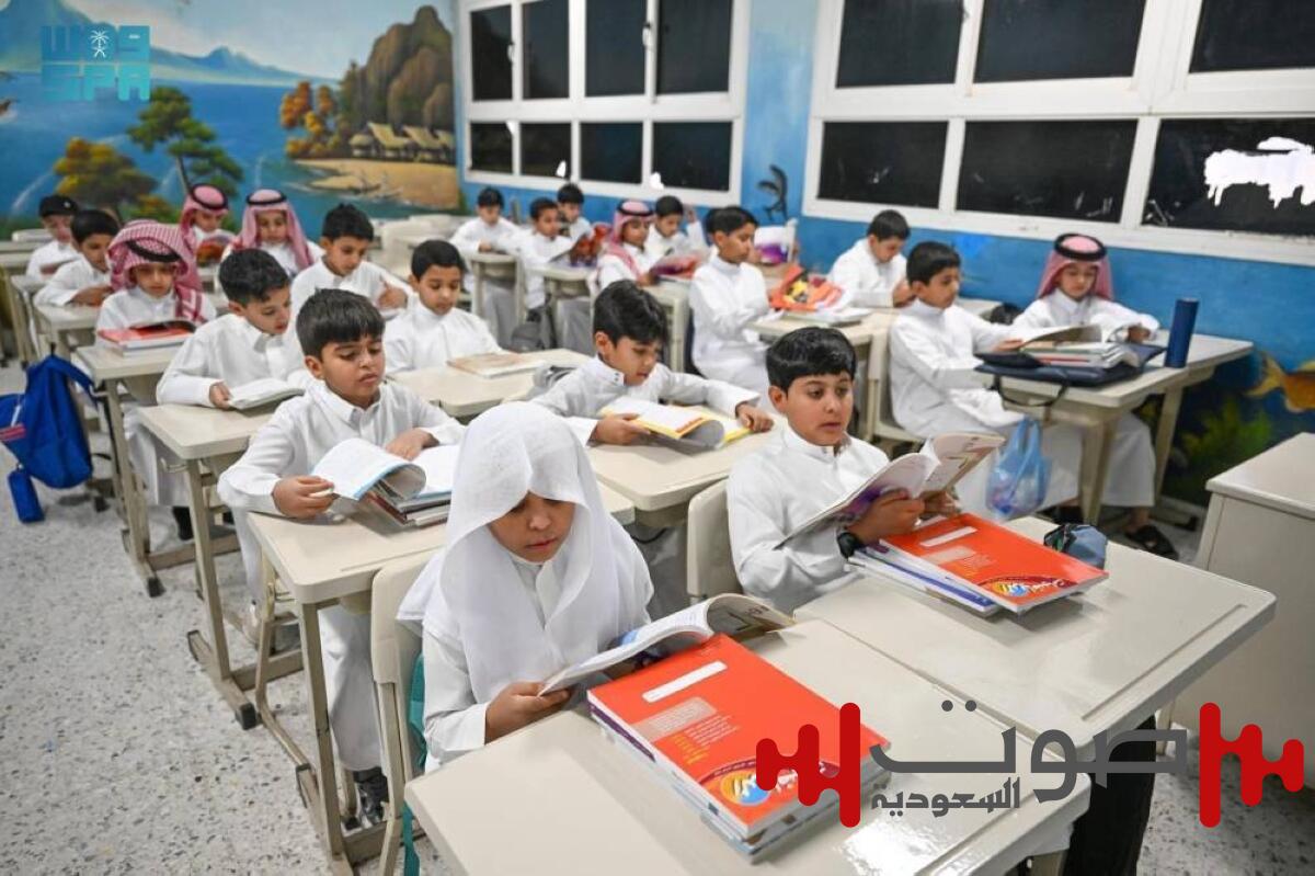 غدا.. اكتمال عودة الطلاب لمقاعد الدراسة.. و11 حالة لقبول الغياب