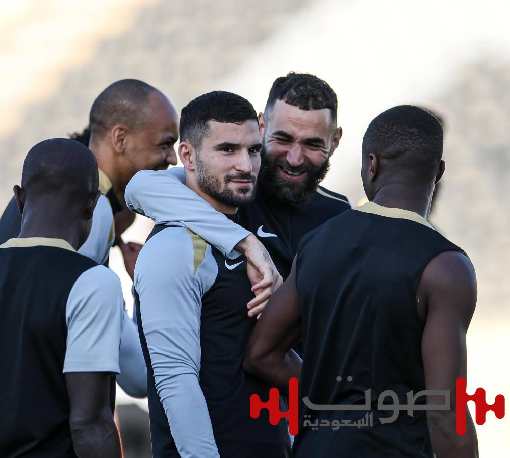الرياض يهدد الاتحاد بالتعثر الرابع.. 
وطموح العروبة يصطدم بالشباب