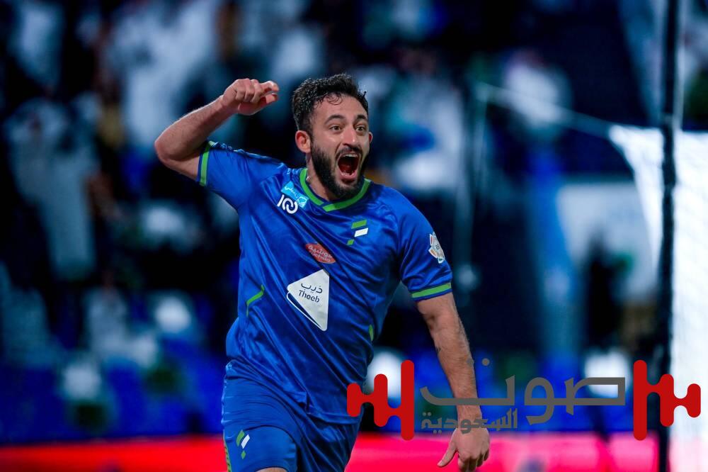 الفتح يهزم الرائد بالثلاثة