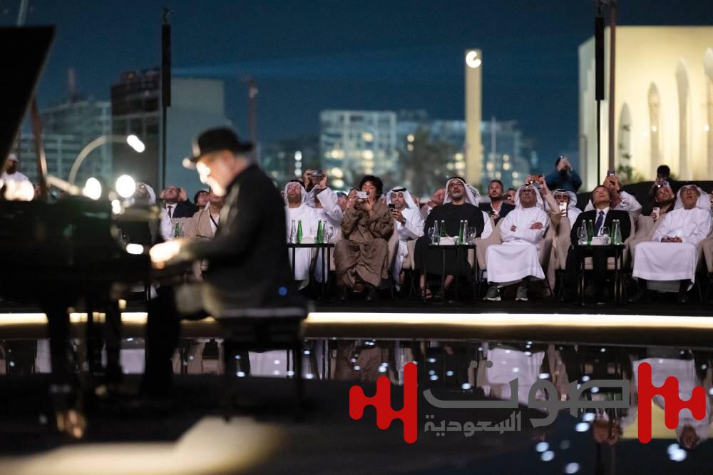 بعرض موسيقي و6,000 «درون».. تدشين «تيم لاب فينومينا أبوظبي» للفنون الرقمية