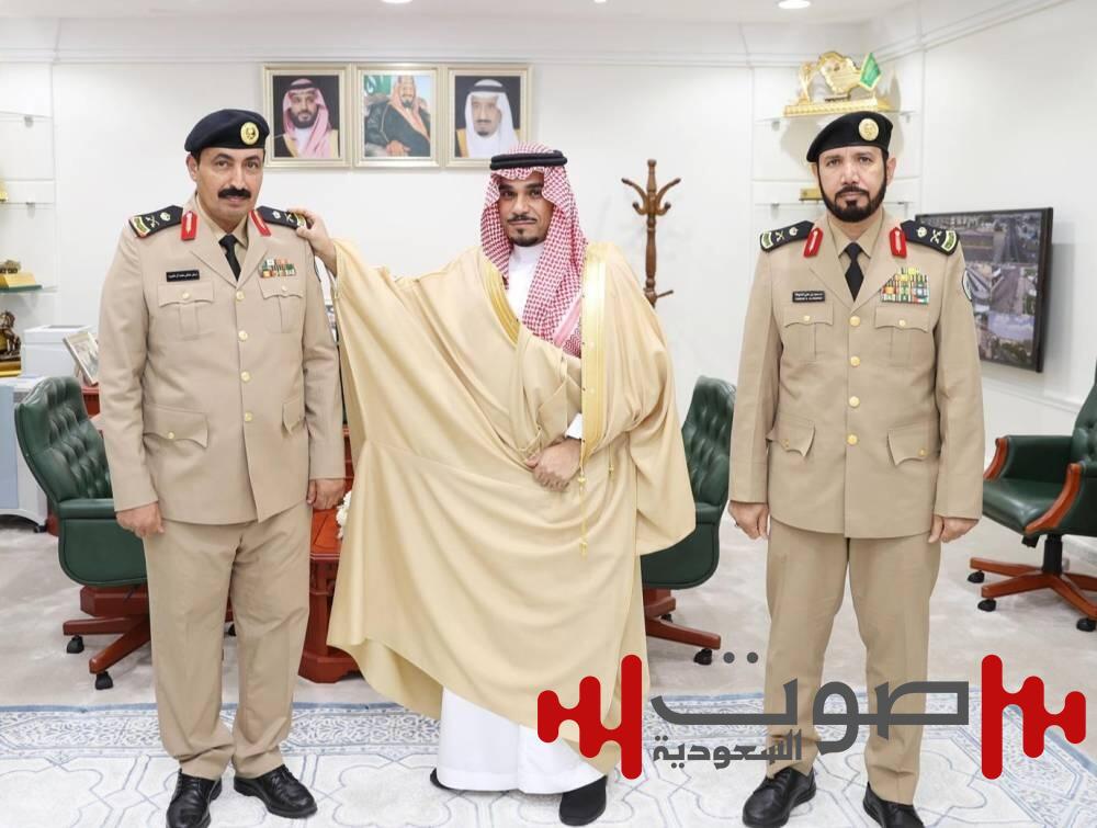 نائب أمير نجران يُقلد مساعد قائد حرس الحدود ومدير العمليات بالمنطقة رتبة لواء